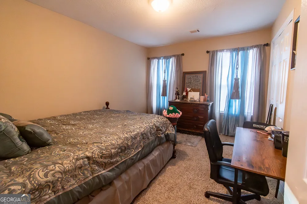 109 Laketrail DR Griffin, GA 30223