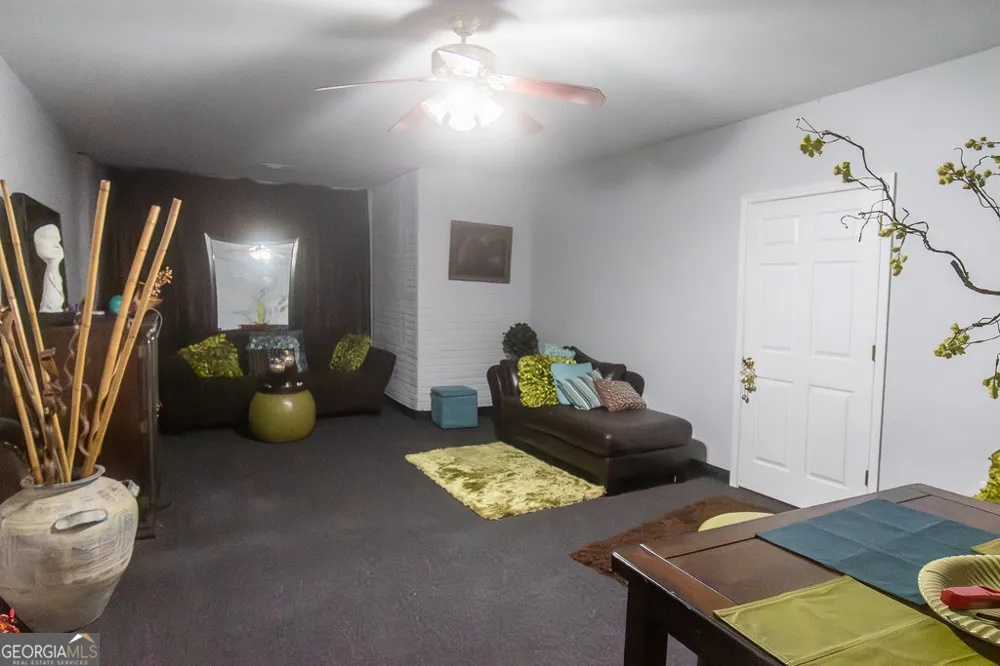 109 Laketrail DR Griffin, GA 30223