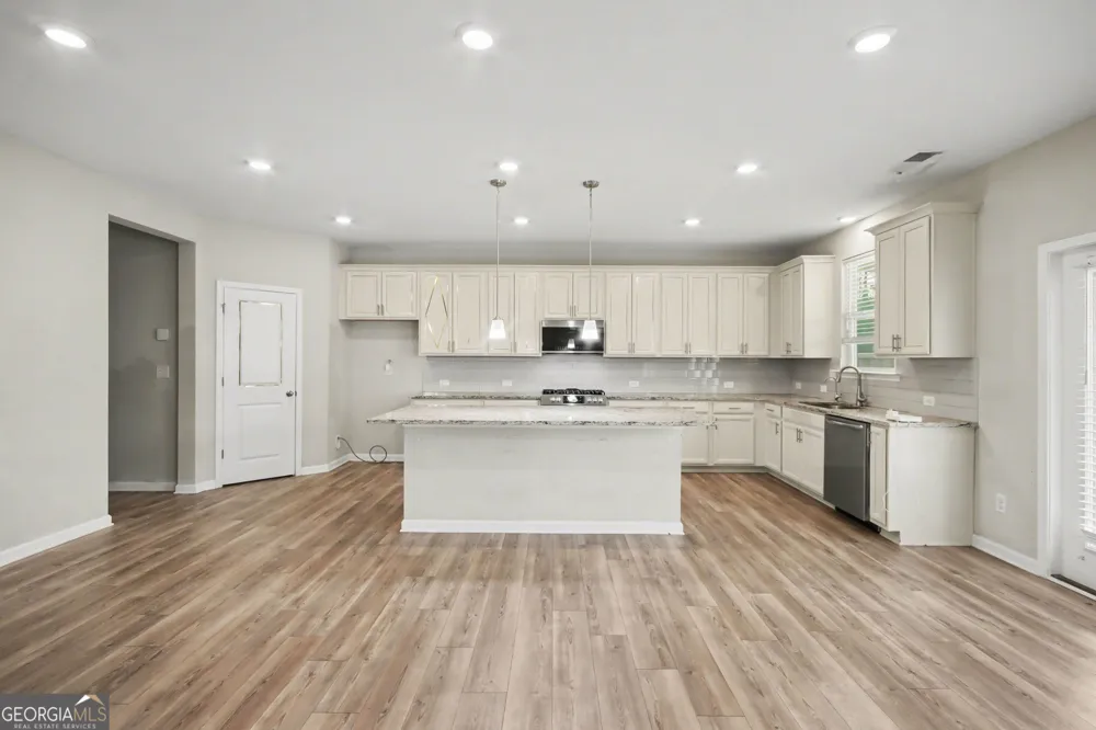 15 Braemore LN Newnan, GA 30263