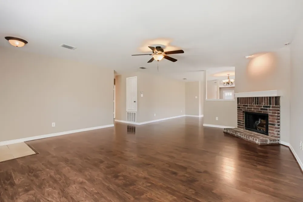 1216 Haley Lane Burleson, TX 76028