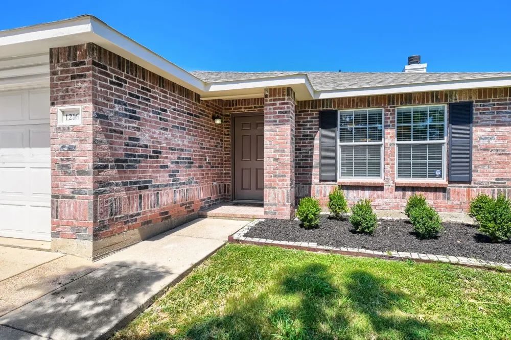1216 Haley Lane Burleson, TX 76028