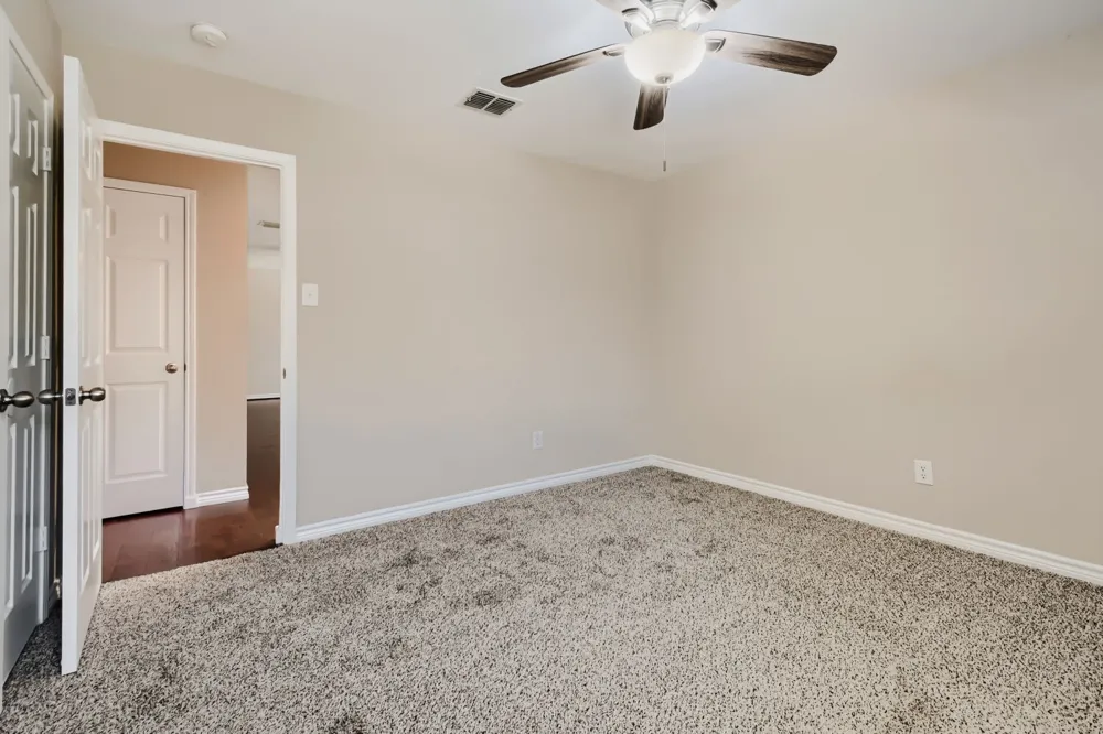1216 Haley Lane Burleson, TX 76028