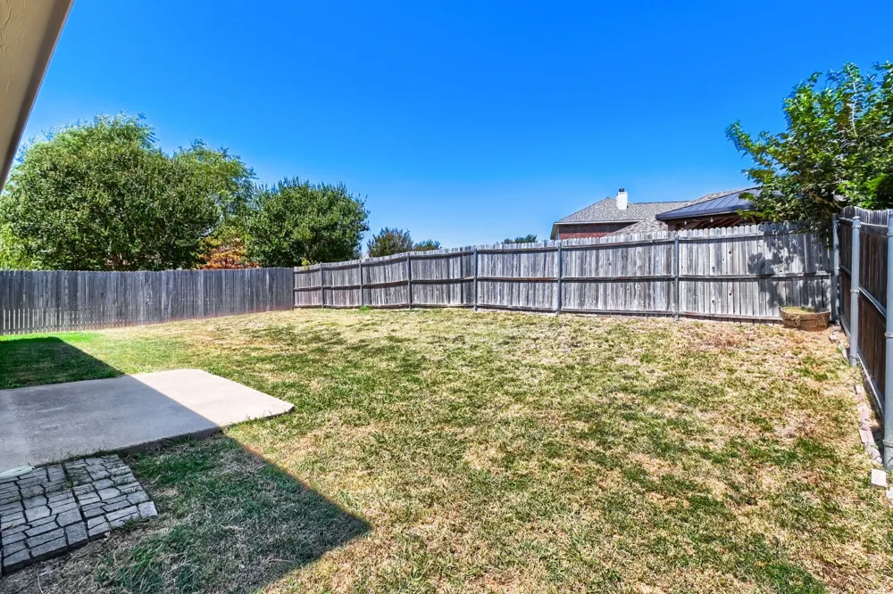 1216 Haley Lane Burleson, TX 76028
