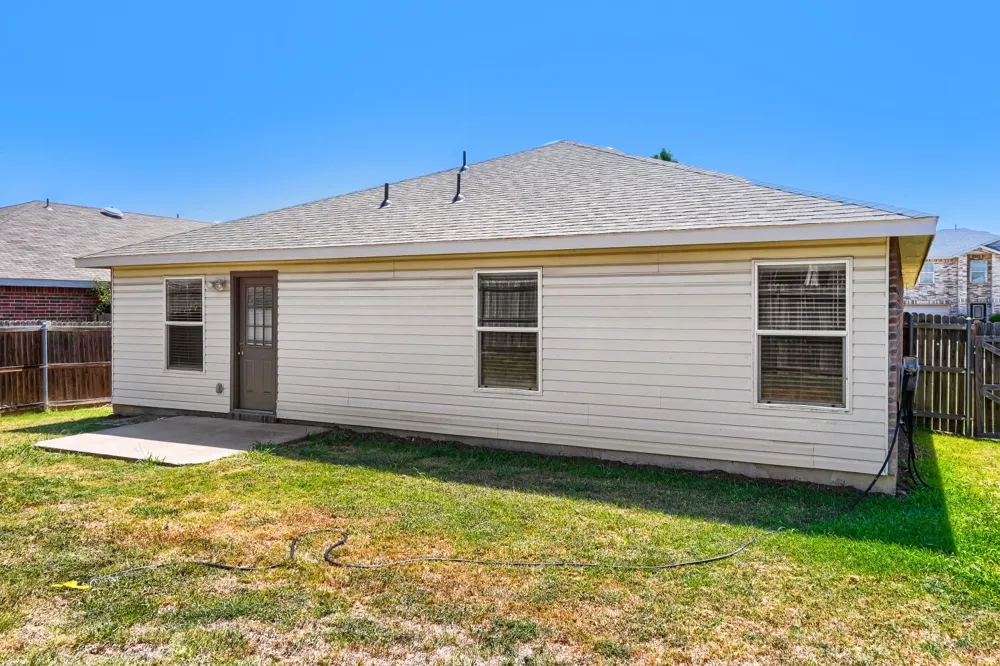 1216 Haley Lane Burleson, TX 76028