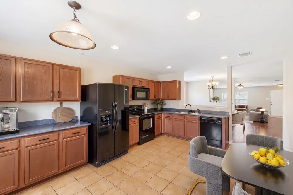 1216 Haley Lane Burleson, TX 76028