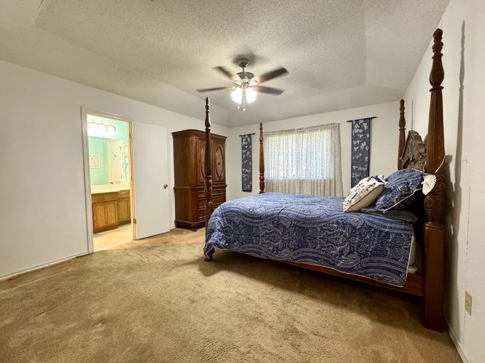 713 Owens Drive Crowley, TX 76036