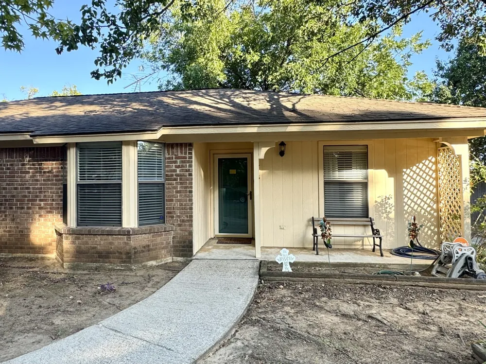 713 Owens Drive Crowley, TX 76036