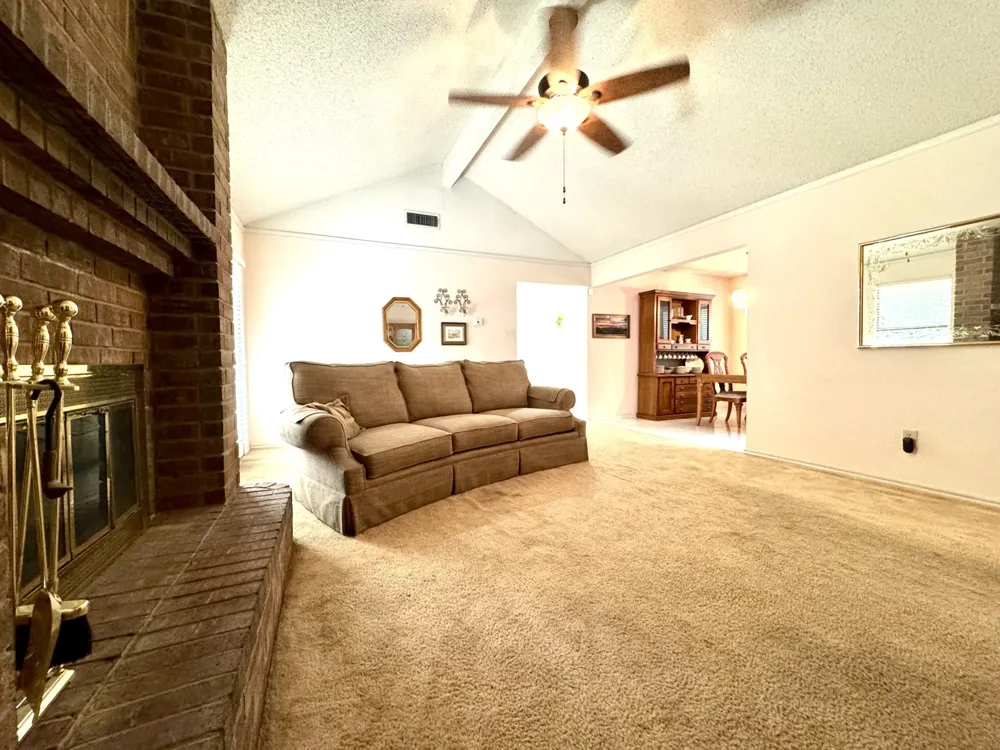 713 Owens Drive Crowley, TX 76036