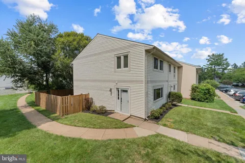 328 RENEAU WAY