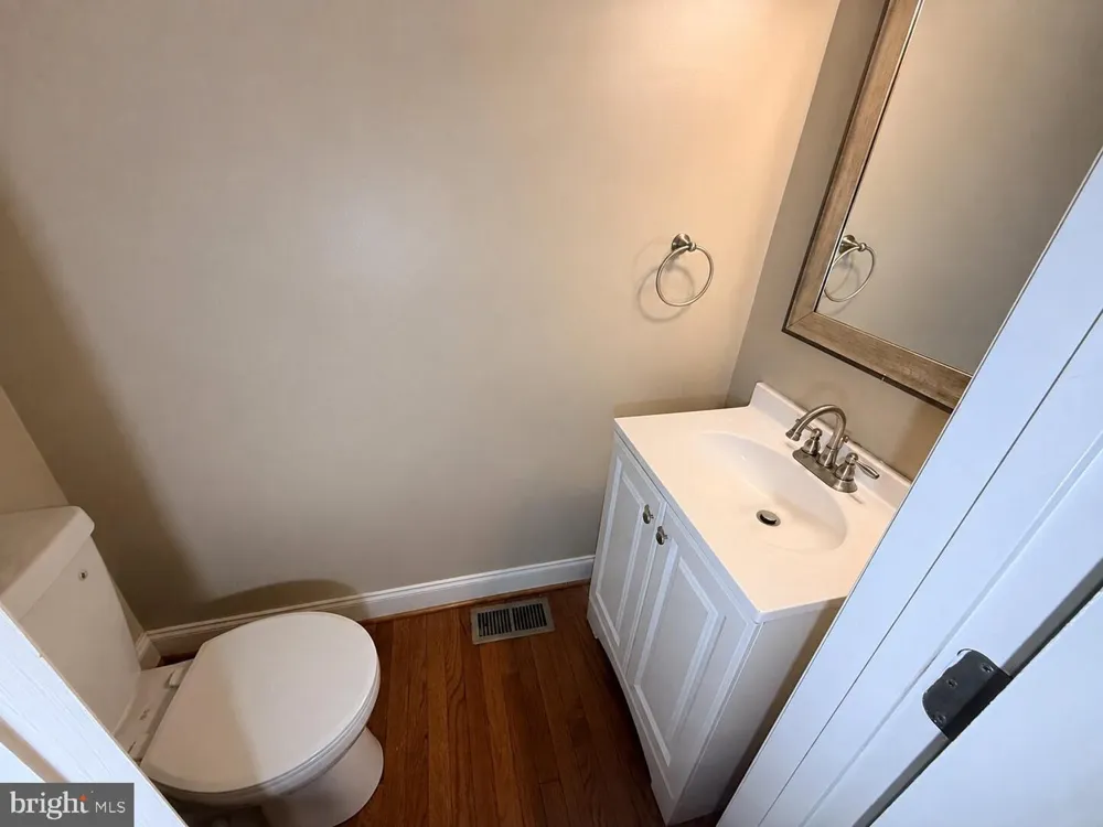 2641 AISQUITH STREET Baltimore, MD 21218