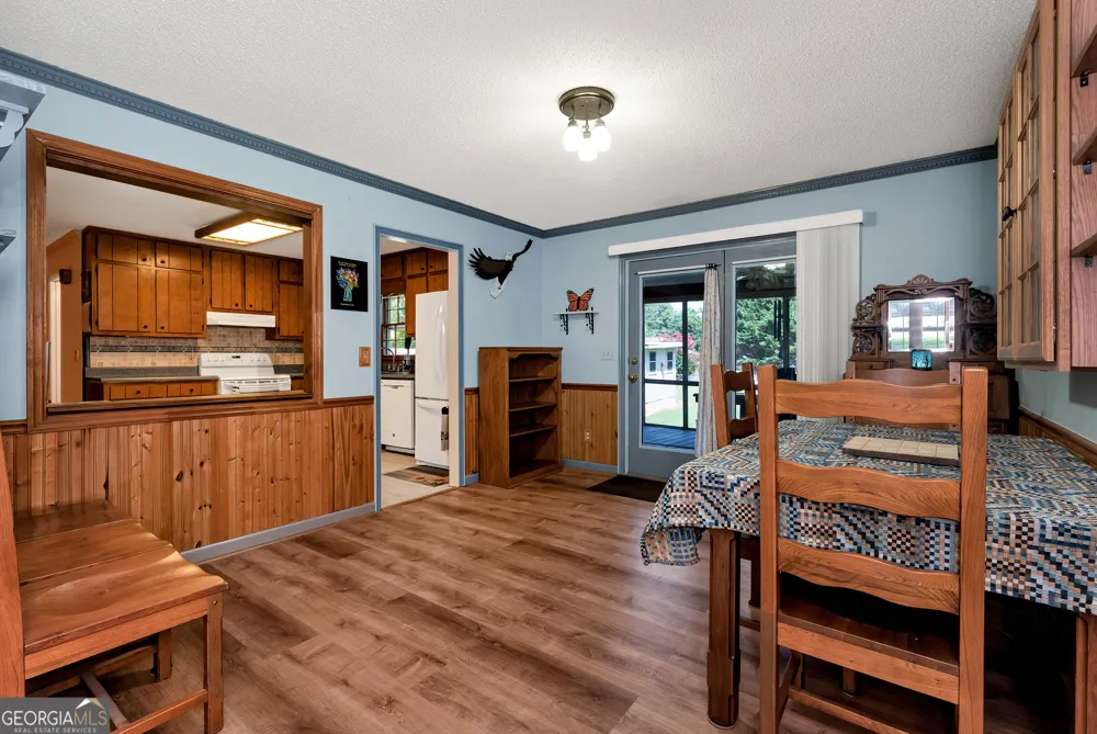 5658 Raintree TRCE Oakwood, GA 30566