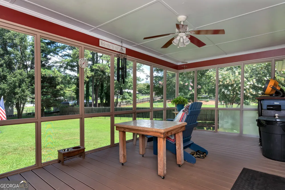 5658 Raintree TRCE Oakwood, GA 30566
