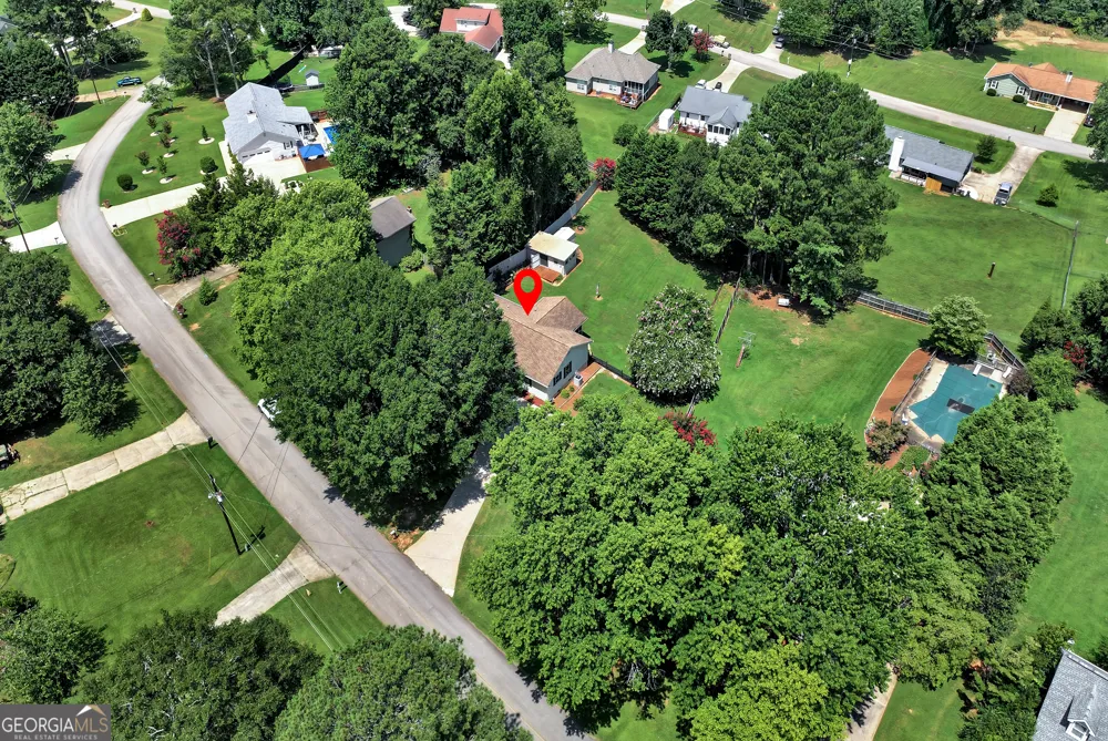 5658 Raintree TRCE Oakwood, GA 30566