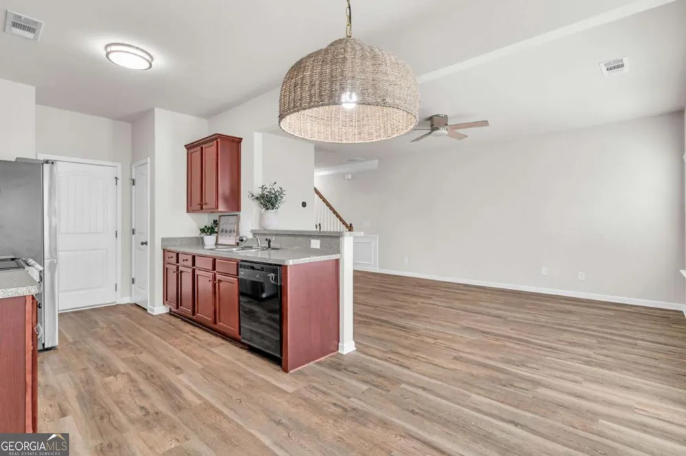 850 Ash ST Canton, GA 30114