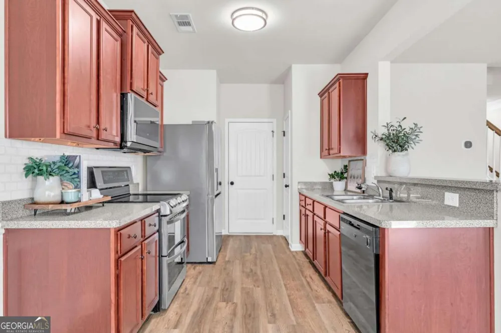 850 Ash ST Canton, GA 30114