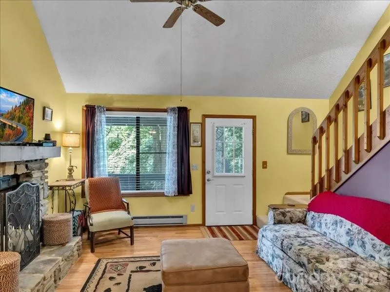 49 Lisa Lane Maggie Valley, NC 28751