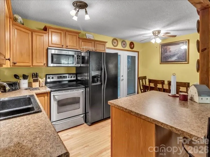 49 Lisa Lane Maggie Valley, NC 28751