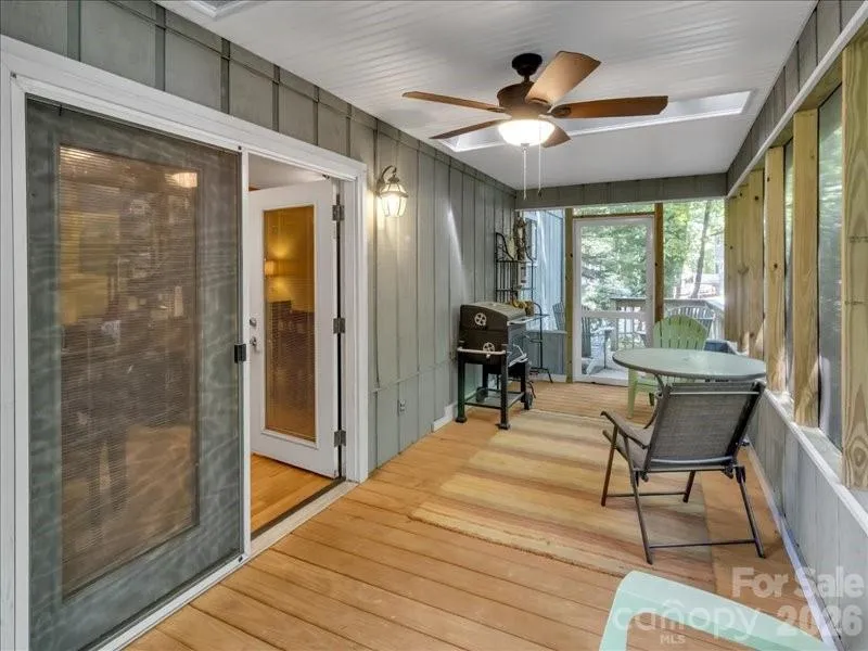 49 Lisa Lane Maggie Valley, NC 28751