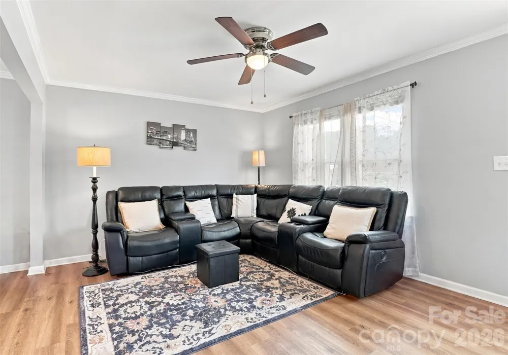 100 W Nims Avenue Mount Holly, NC 28120