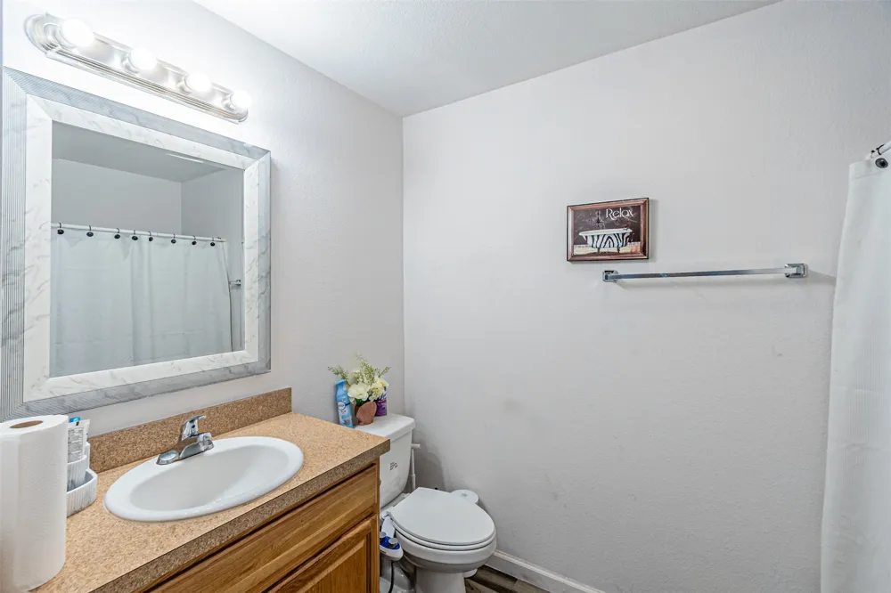 1109 E AVENUE Plano, TX 75074