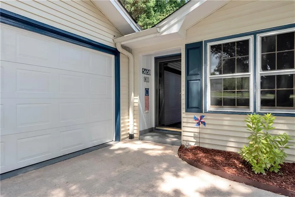 5658 Raintree Trace Oakwood, GA 30566