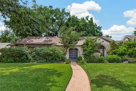 2623 Pomeran Drive
