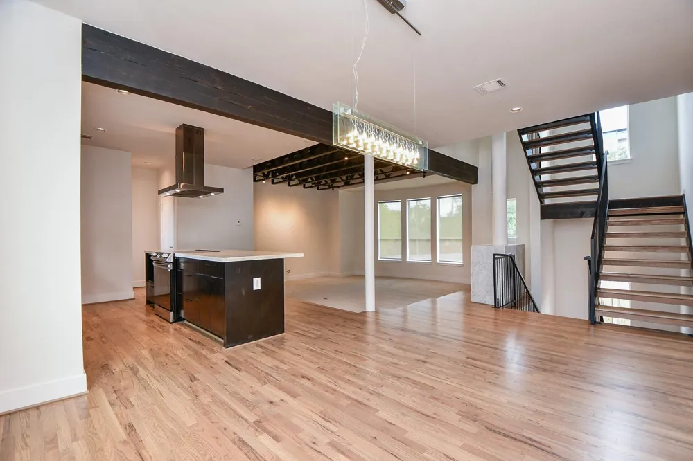 92 Dennis Street #B Houston, TX 77006