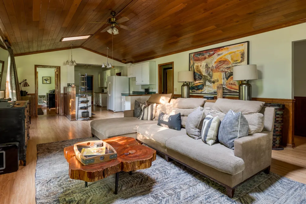1125 Dawson Road White Bluff, TN 37187