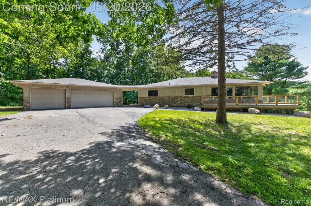 2456 Chilson Road Genoa Township, MI 48843