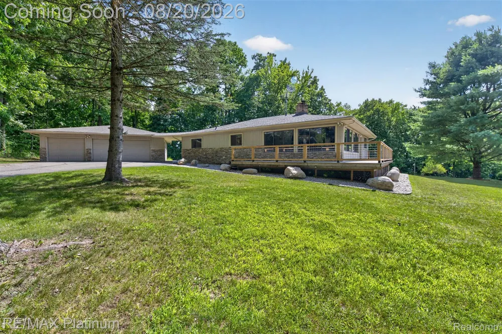2456 Chilson Road Genoa Township, MI 48843