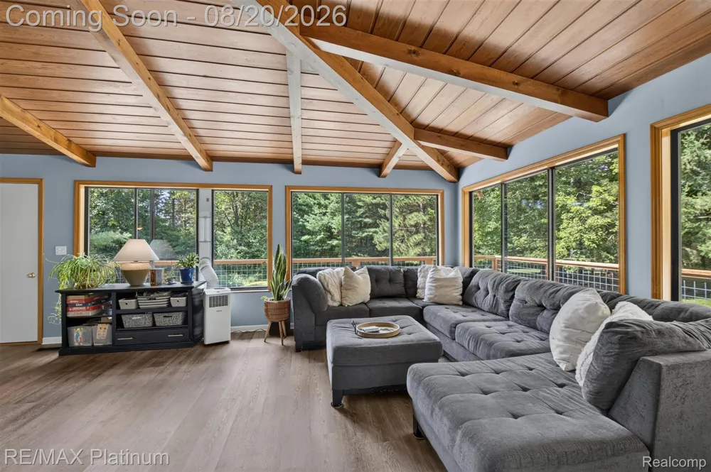 2456 Chilson Road Genoa Township, MI 48843