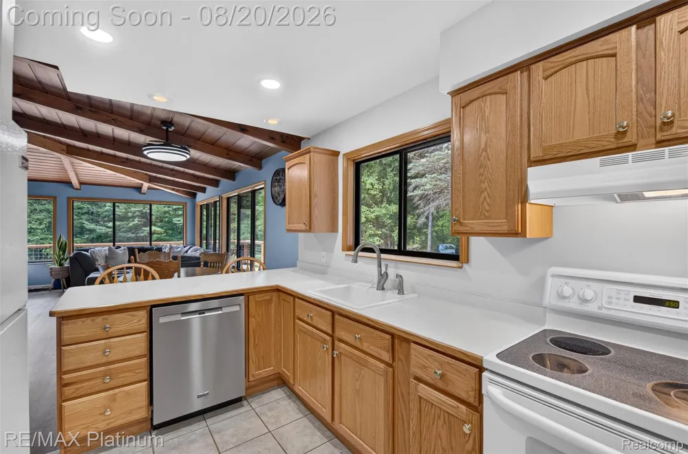 2456 Chilson Road Genoa Township, MI 48843