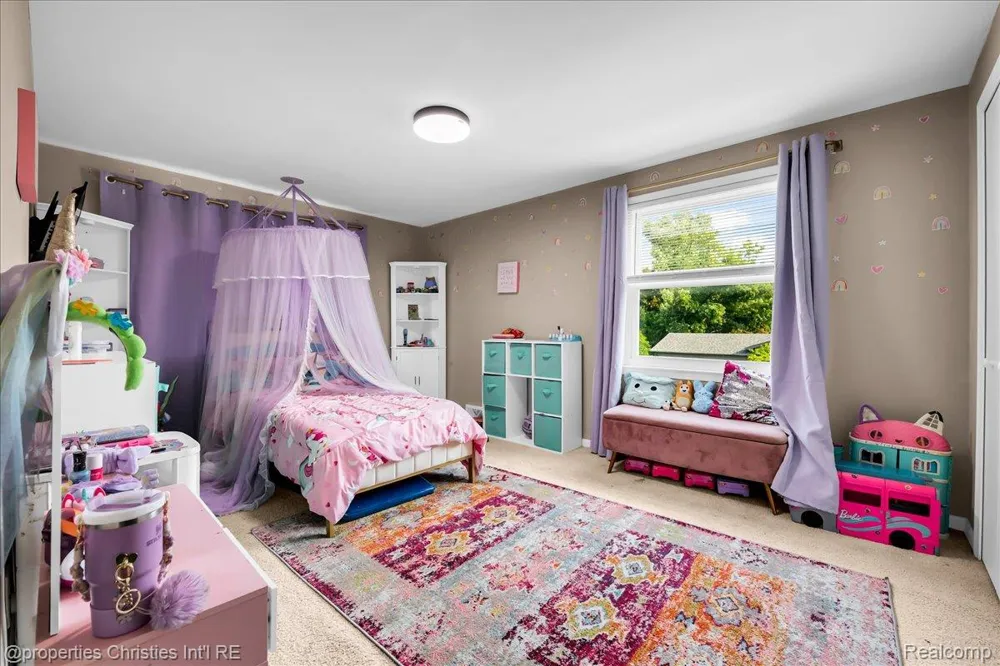 24600 Manistee Street Oak Park City, MI 48237