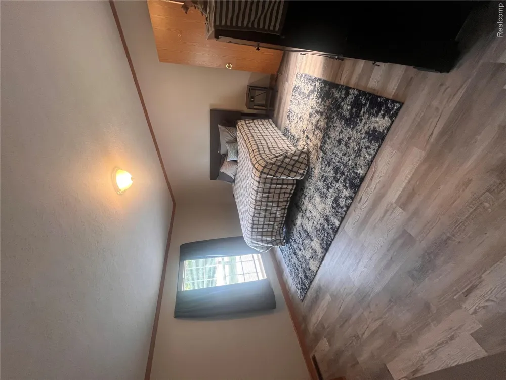 8304 Hidden Hollow Fenton City, MI 48430