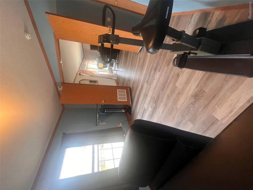8304 Hidden Hollow Fenton City, MI 48430