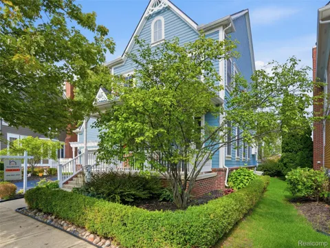 556 McKinley Circle