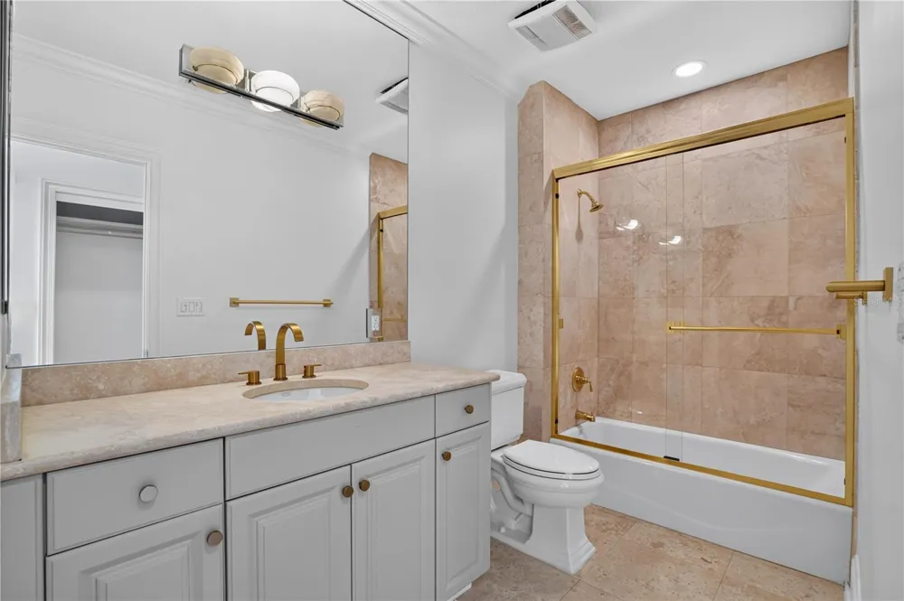 3507 BAYSHORE BOULEVARD #2101 Tampa, FL 33629