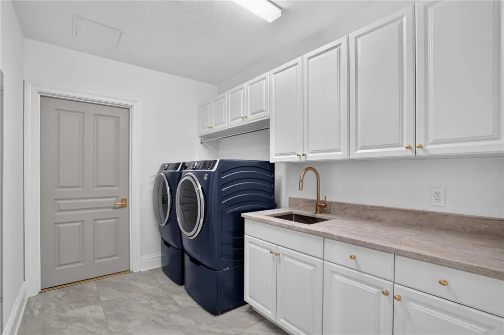 3507 BAYSHORE BOULEVARD #2101 Tampa, FL 33629