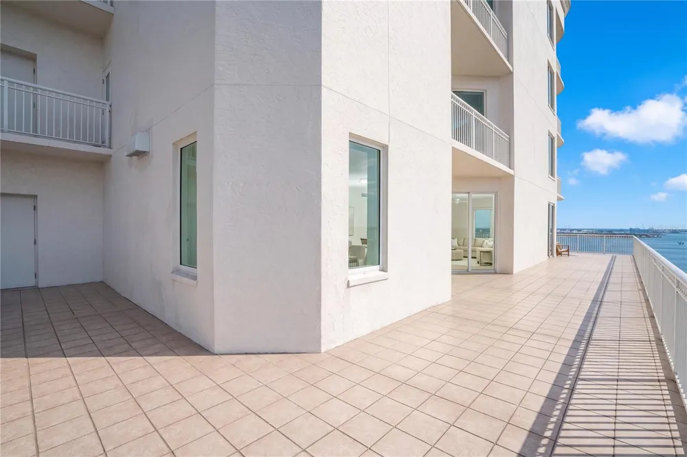 3507 BAYSHORE BOULEVARD #2101 Tampa, FL 33629