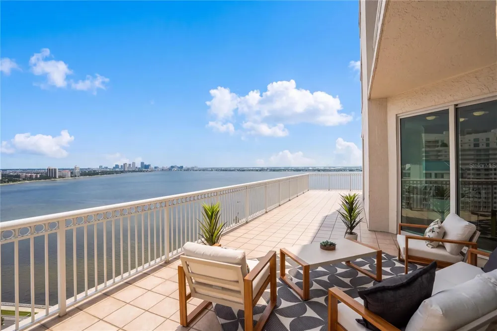 3507 BAYSHORE BOULEVARD #2101 Tampa, FL 33629