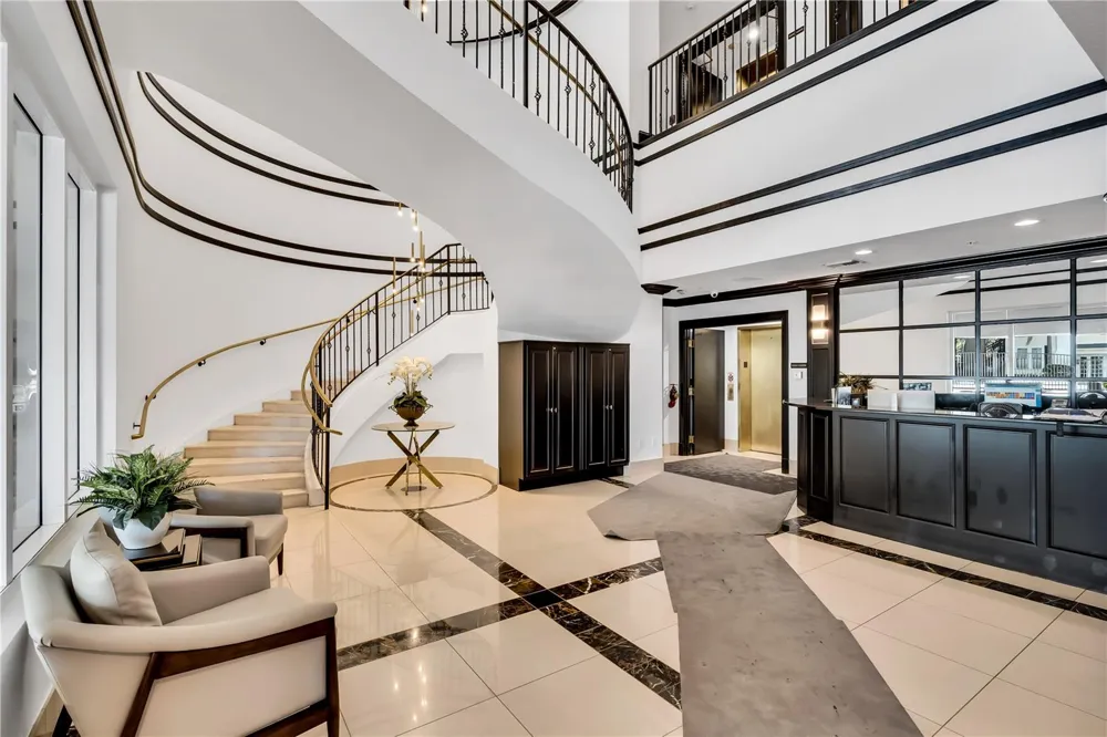3507 BAYSHORE BOULEVARD #2101 Tampa, FL 33629