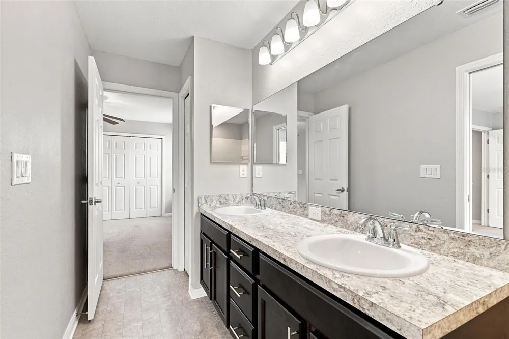 4641 VIGNETTE WAY Sarasota, FL 34240