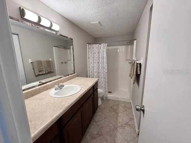 16004 GRASS LAKE DRIVE Tampa, FL 33618