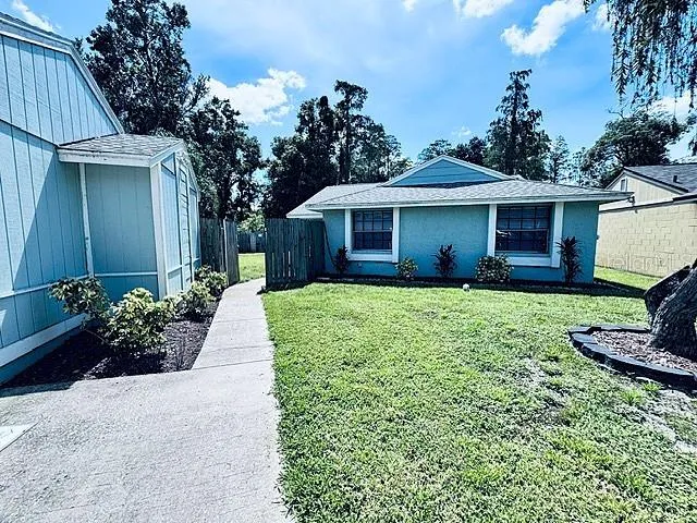 16004 GRASS LAKE DRIVE Tampa, FL 33618