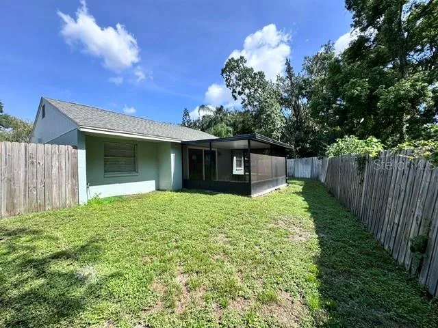 16004 GRASS LAKE DRIVE Tampa, FL 33618