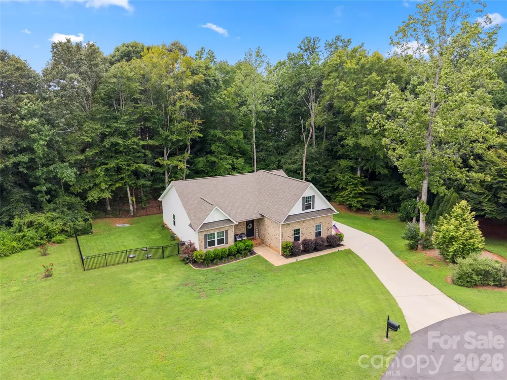 3229 Creek Bend Court Sherrills Ford, NC 28673