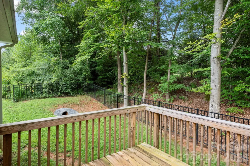 3229 Creek Bend Court Sherrills Ford, NC 28673