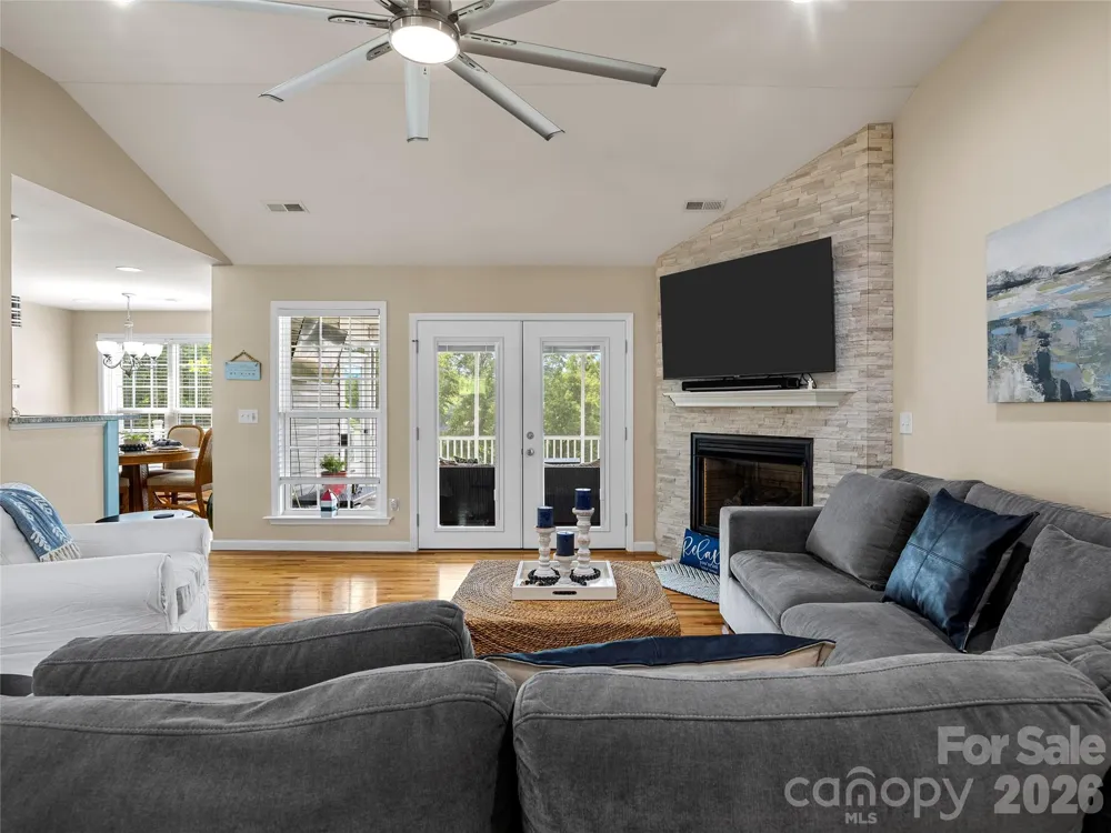 105 Michelle Drive Chesnee, SC 29323