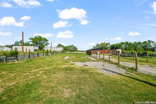 1114 Hough Adkins, TX 78101