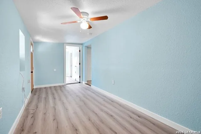 1114 Hough Adkins, TX 78101